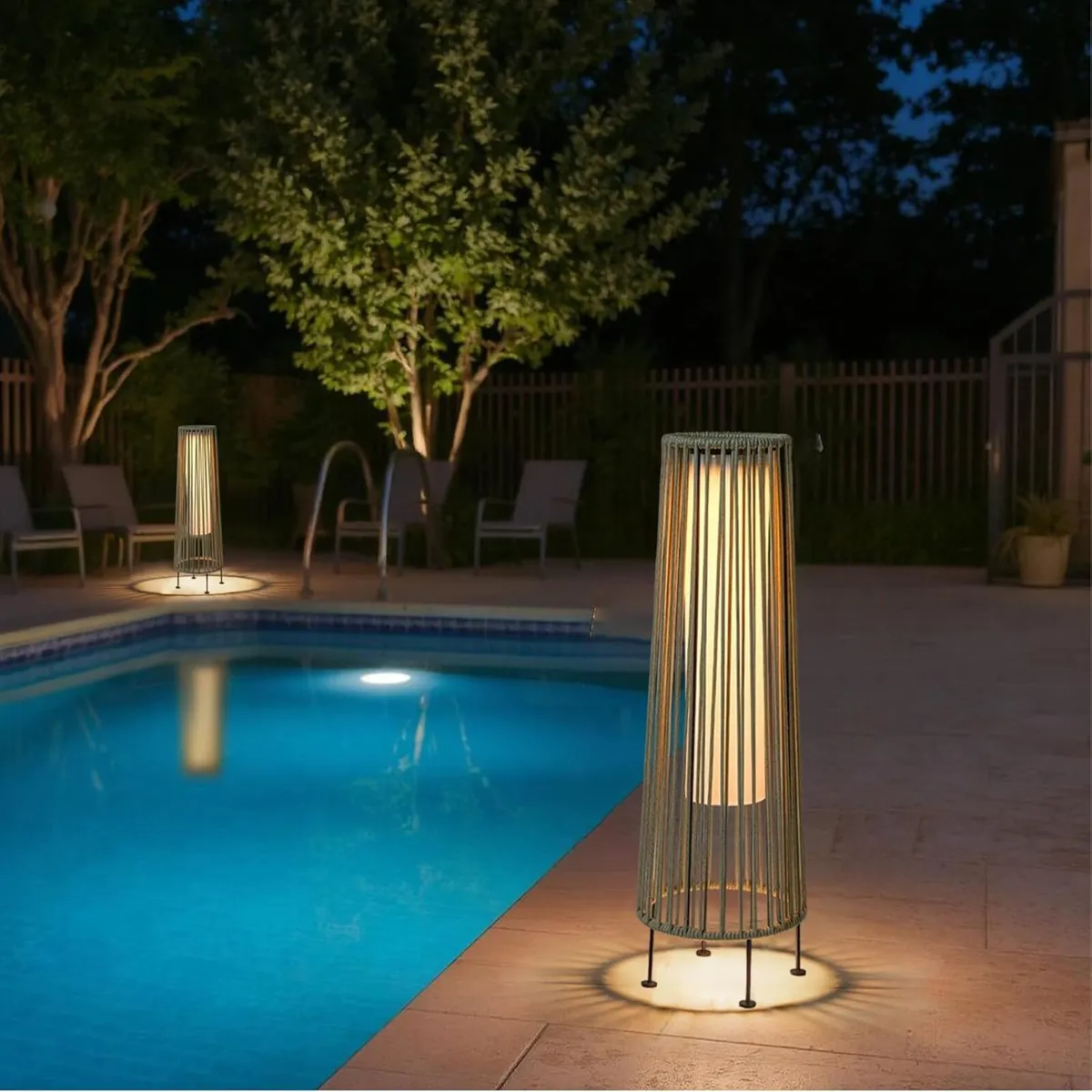 Outdoor Floor Lamp 2 Piece Solar Powered Lantern - Image 3