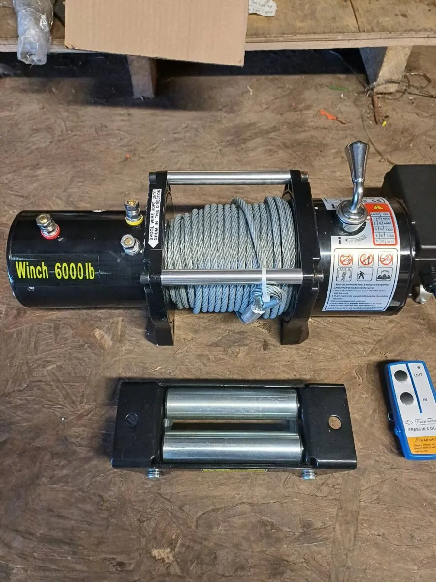 6000lb 12V Electric Winch - Image 2