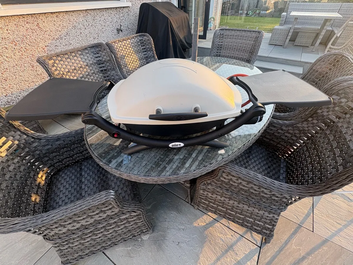 Weber tabletop BBQ - Image 3
