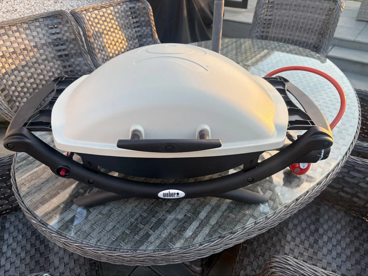 Weber tabletop BBQ - Image 4