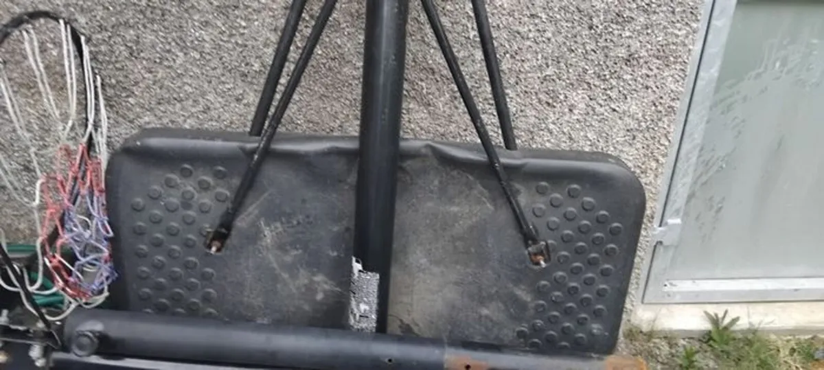 Basketball hoop - Image 2