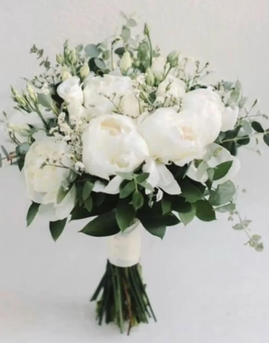 Wedding Bouquets and Buttonholes. - Image 1