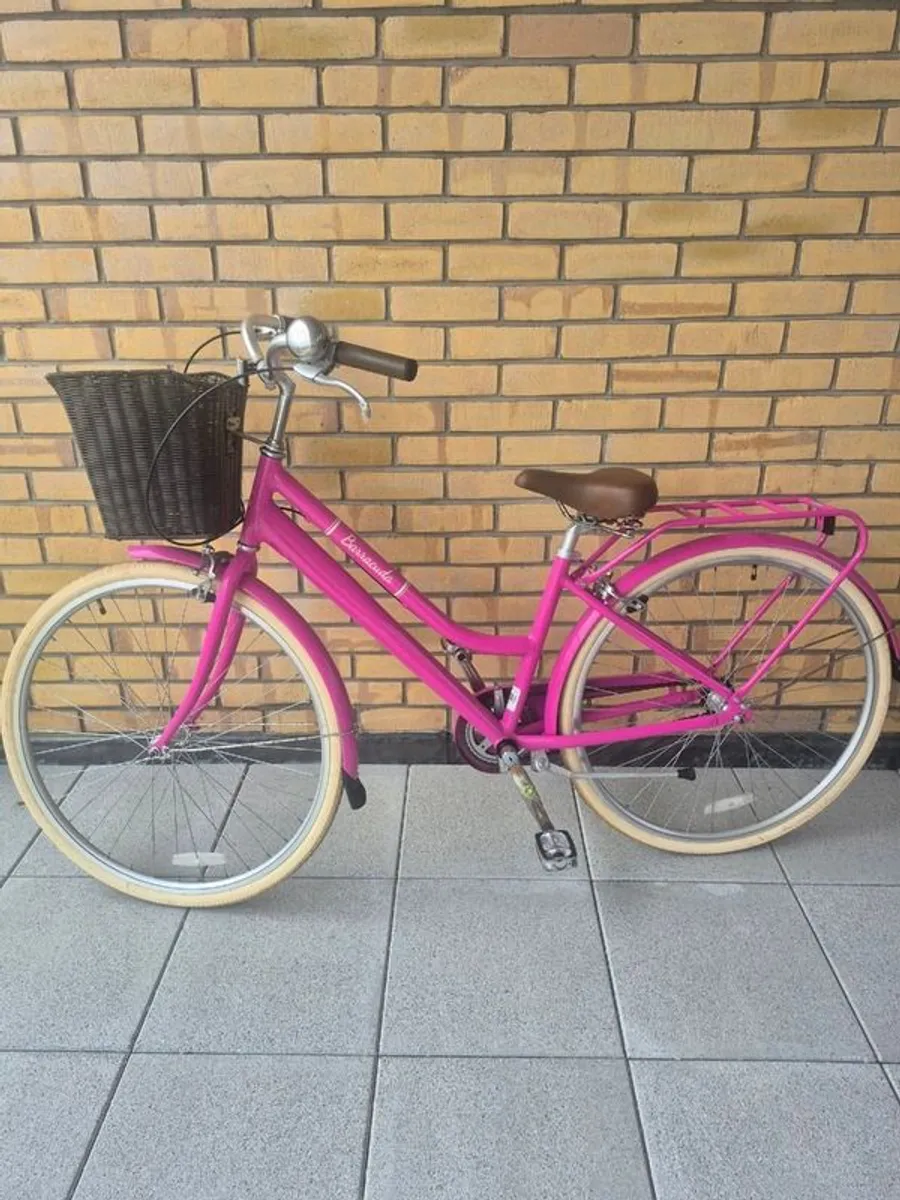 Ladies bike for sale - Image 1