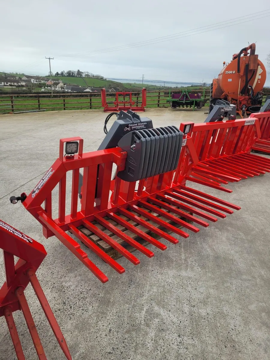 Graeme Warden Eng Stone Fork - Image 3