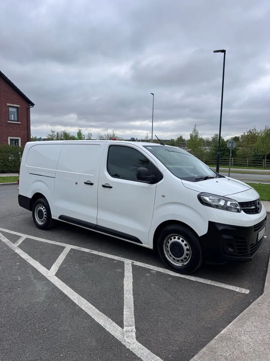 Opel Vivaro 1.5HDI DOE & TAX - Image 1