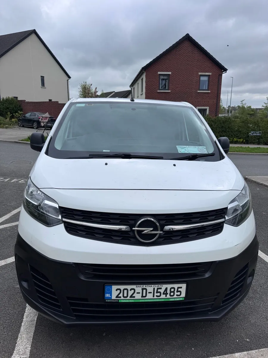 Opel Vivaro 1.5HDI DOE & TAX - Image 3
