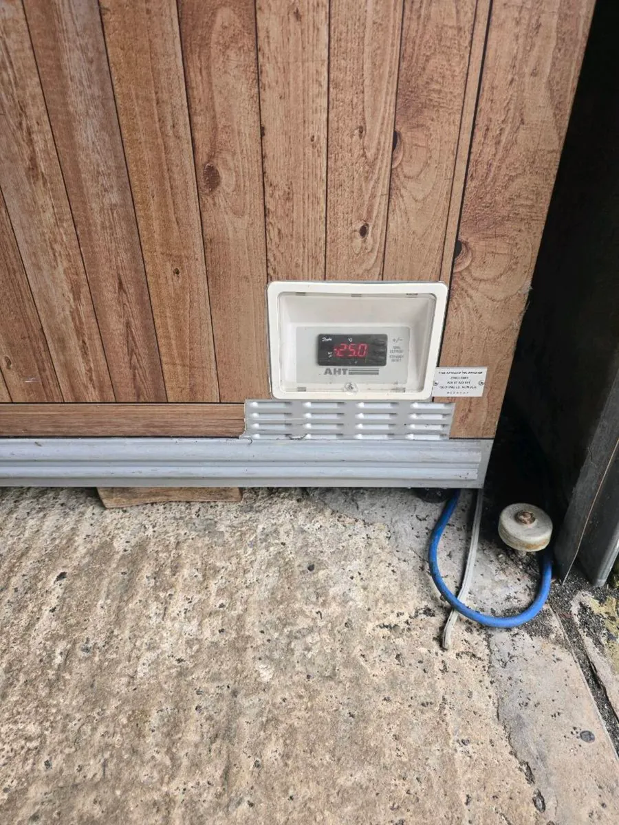 Chest freezer - Image 2