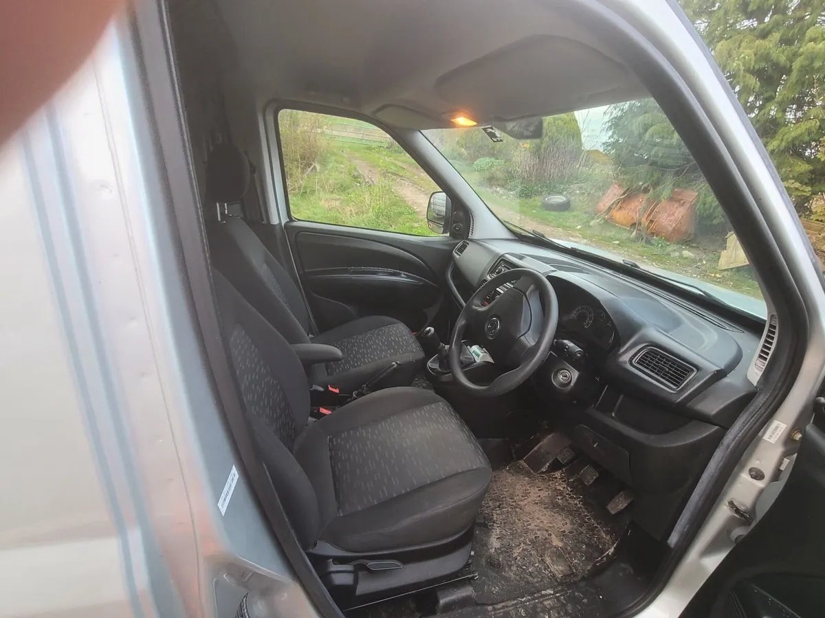 Vauxhall Combo 2018 - Image 3