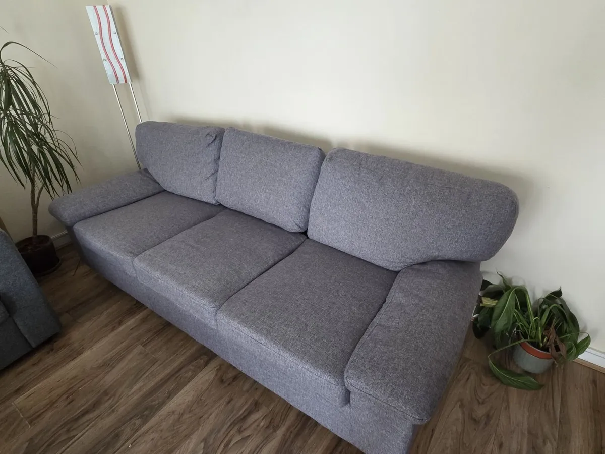 sofa - Image 2