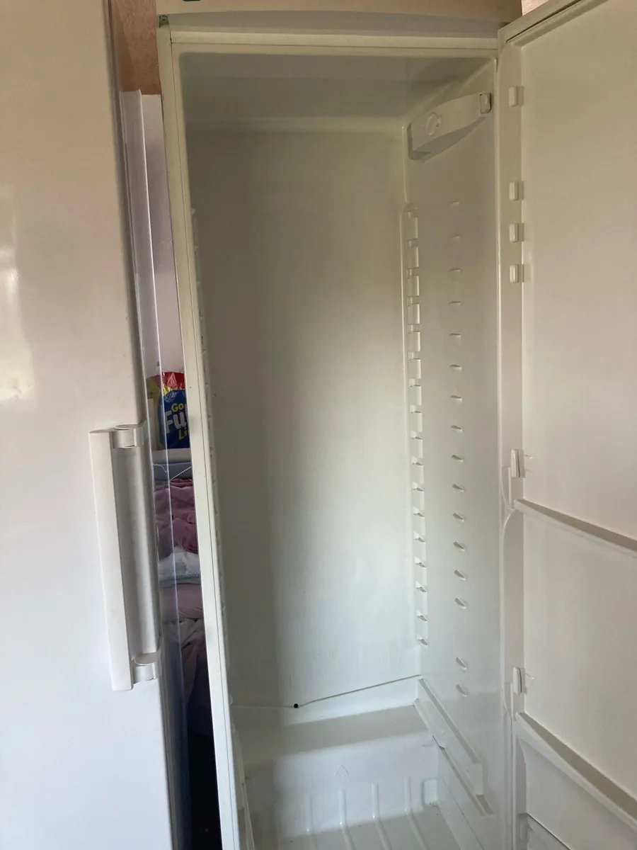Fridge - Image 2
