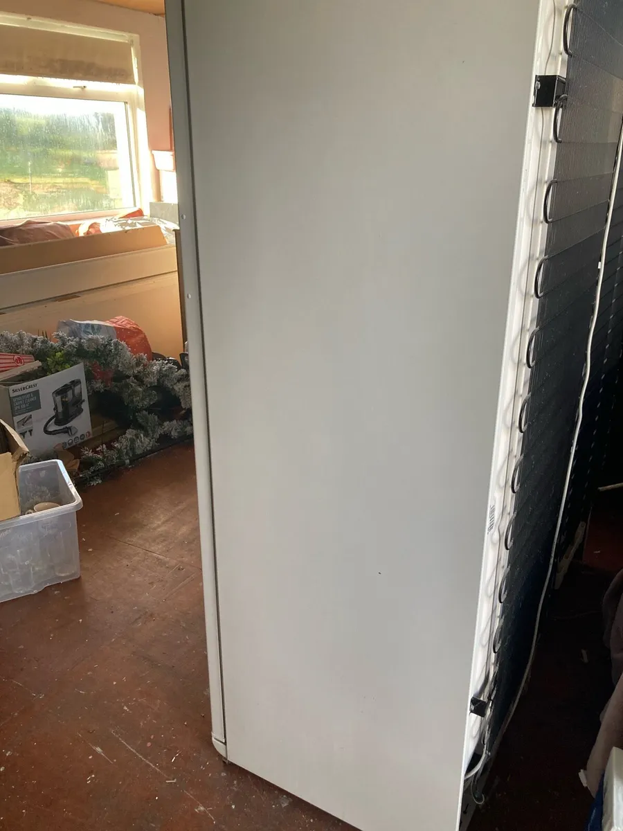 Fridge - Image 4