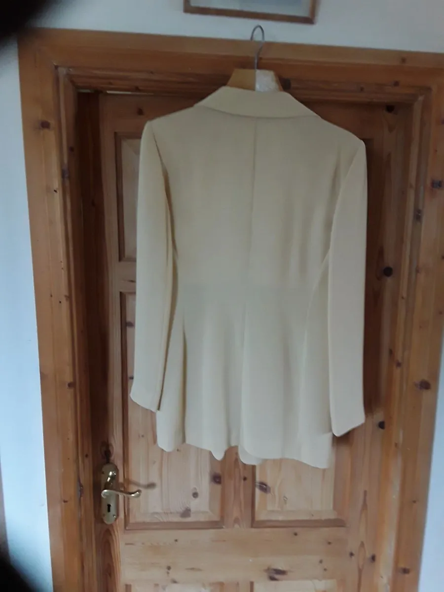 Brand new ladies jacket tan coloured - Image 4