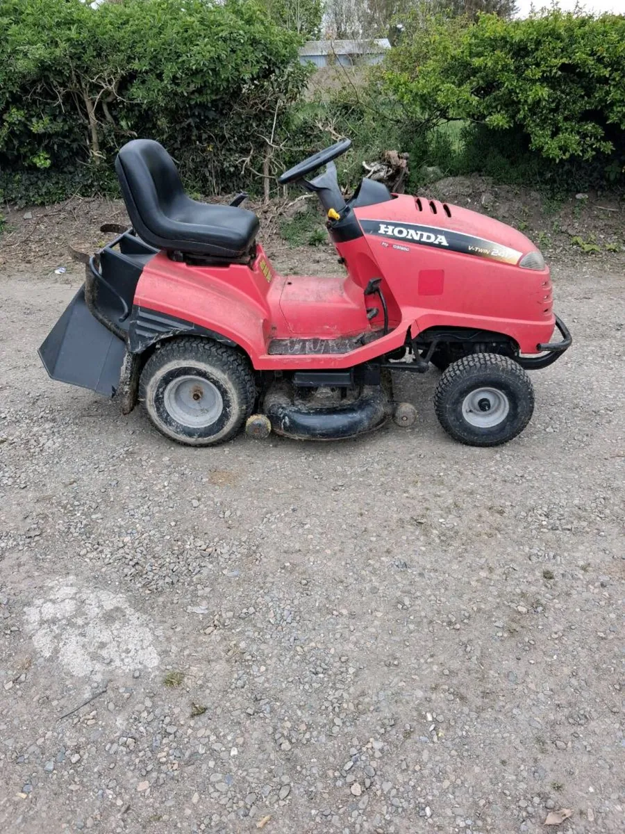 Honda ride on mower - Image 2