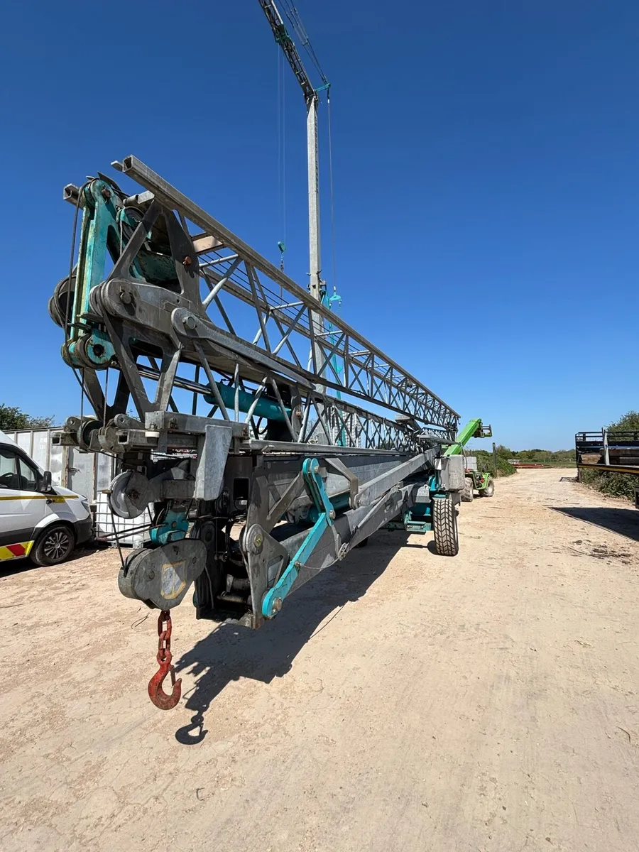 Self erecting tower crane - Image 4