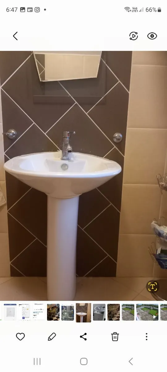 Bathroom sinks - Image 3