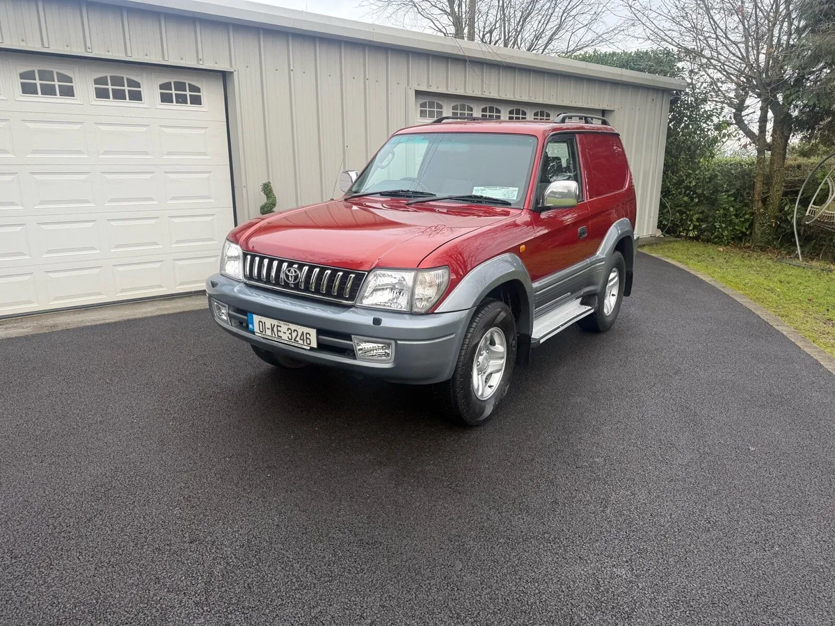 2001 TOYOTA LAND CRUISER - Image 2
