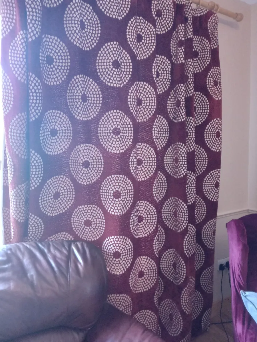 Curtains - Image 3