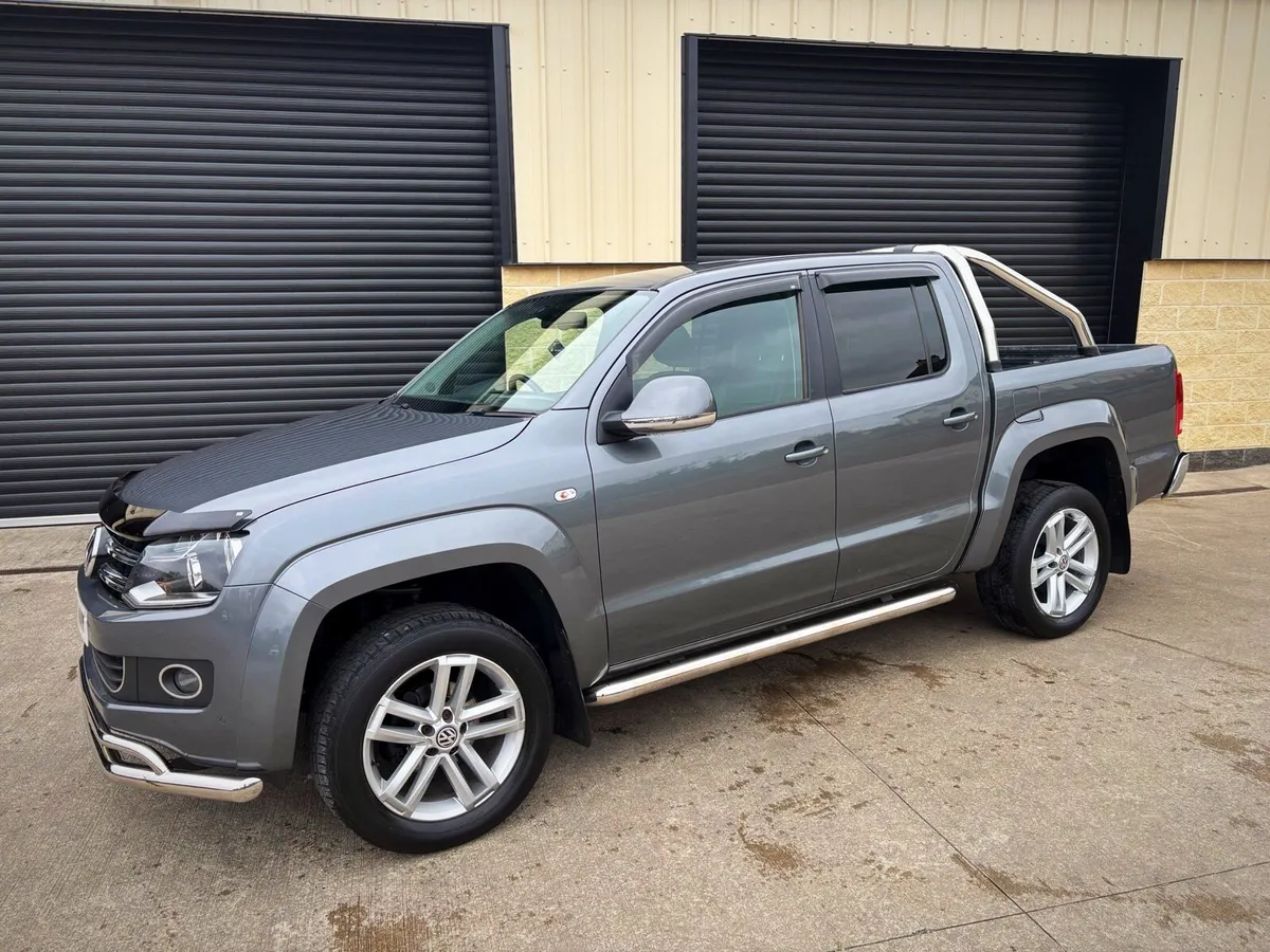2017 VOLKSWAGEN AMAROK 2.0 BI-TDI HIGHLINE AUTO - Image 1