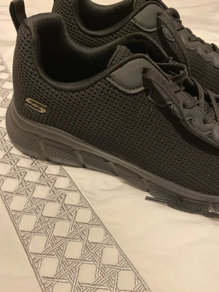SKECHERS wide fitting black shoe/trainers - Image 2