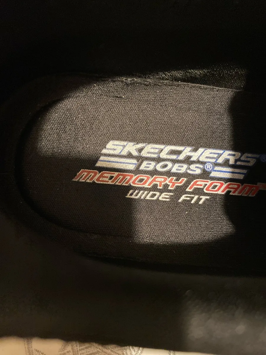 SKECHERS wide fitting black shoe/trainers - Image 3