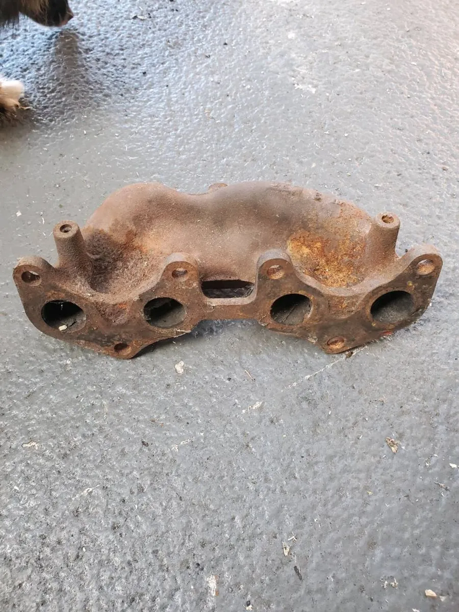 Toyota starlet gt turbo manifold - Image 2