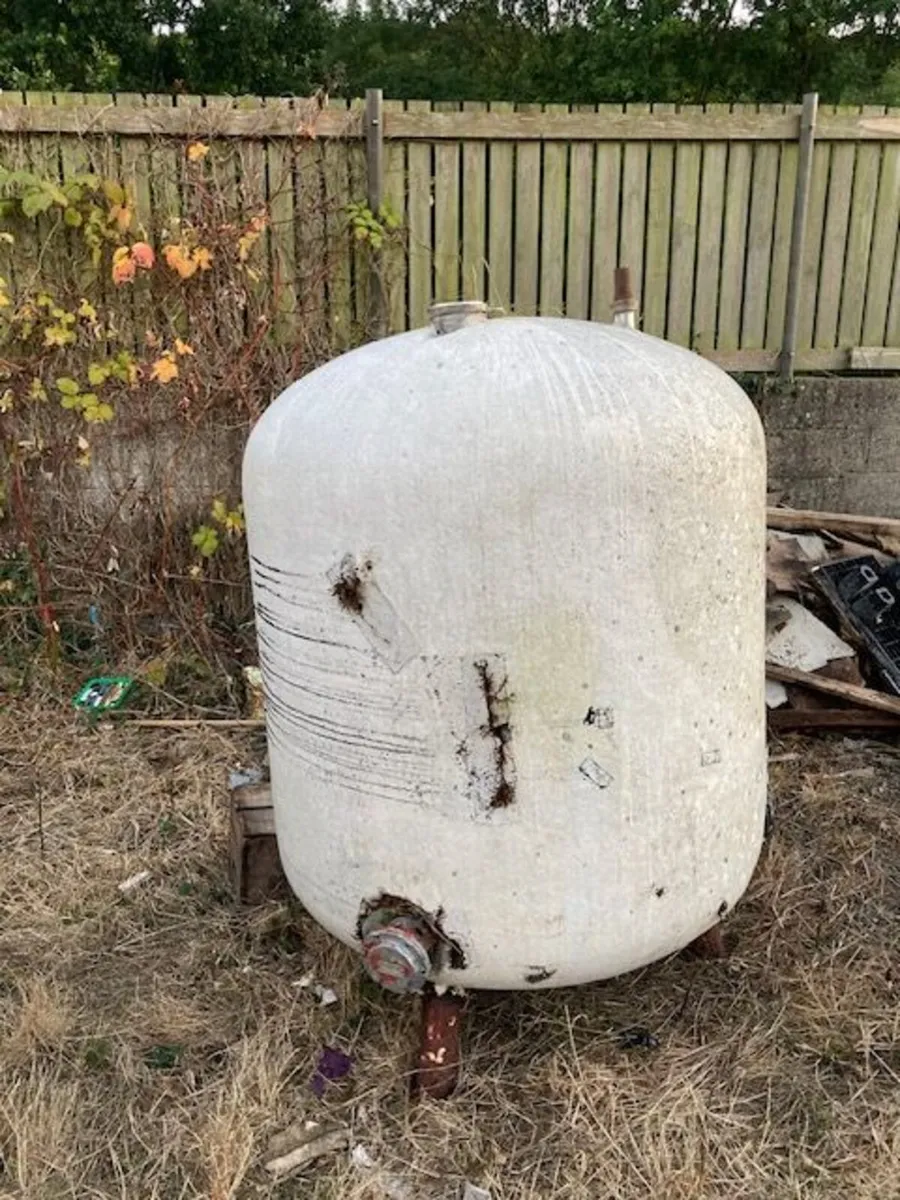 Insulated Stainless Steel Tank - Image 4