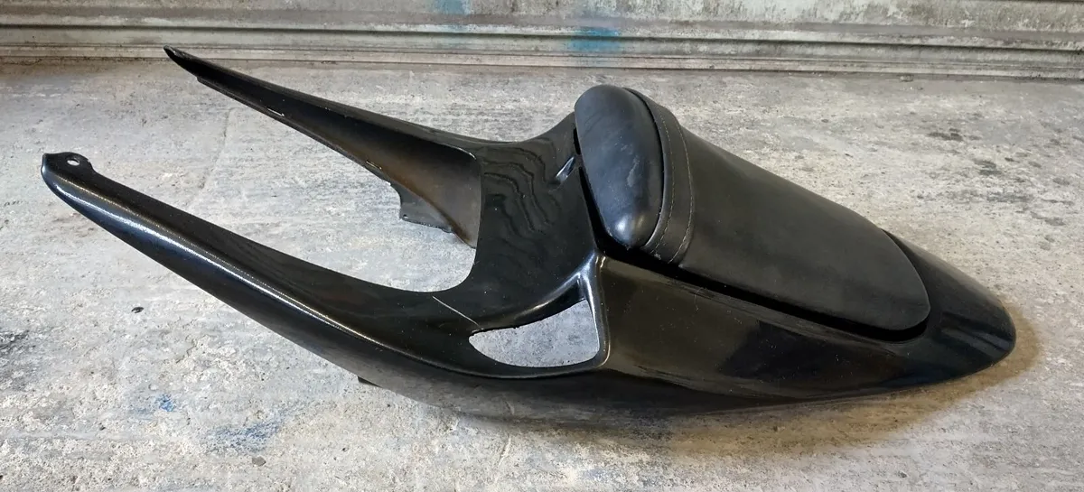 CBR600RR Parts (Seat/Mirrors) - Image 3