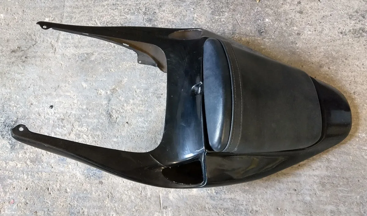 CBR600RR Parts (Seat/Mirrors) - Image 4