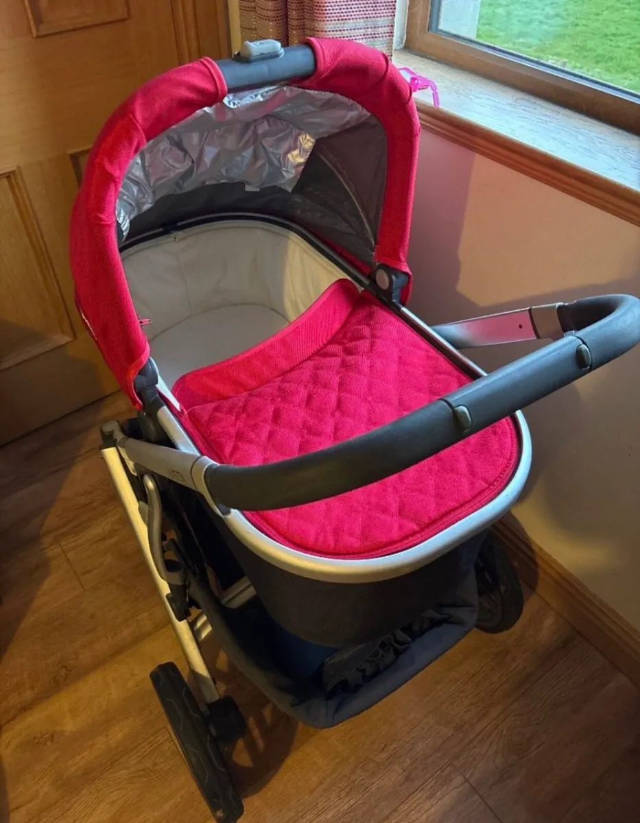 Red uppababy pram - Image 3