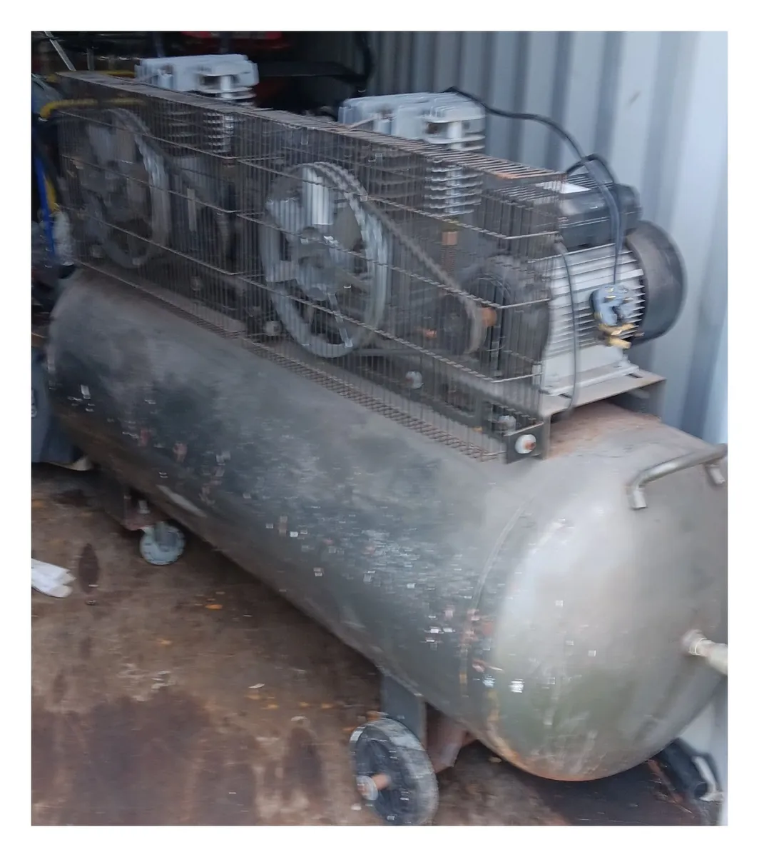 Air Compressor - Image 2