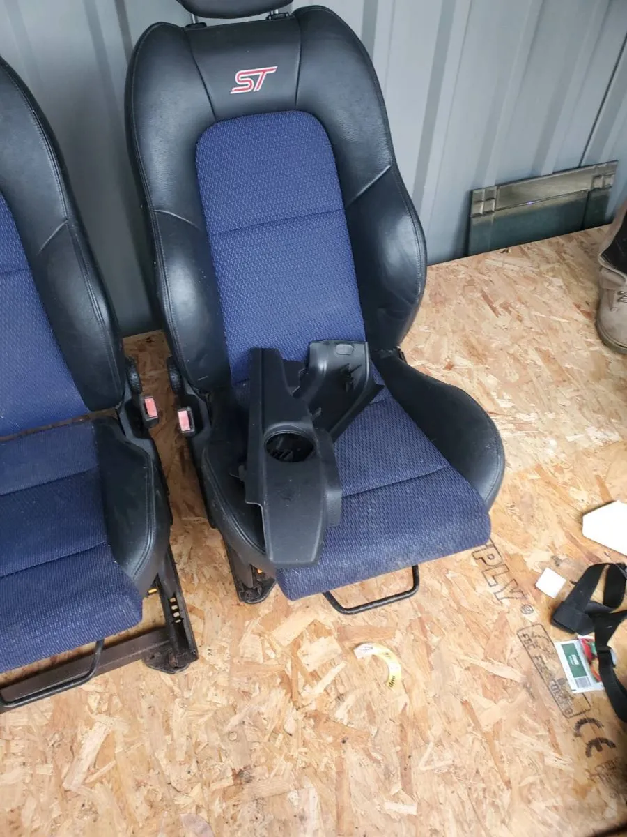 Ford ST seats - Image 2