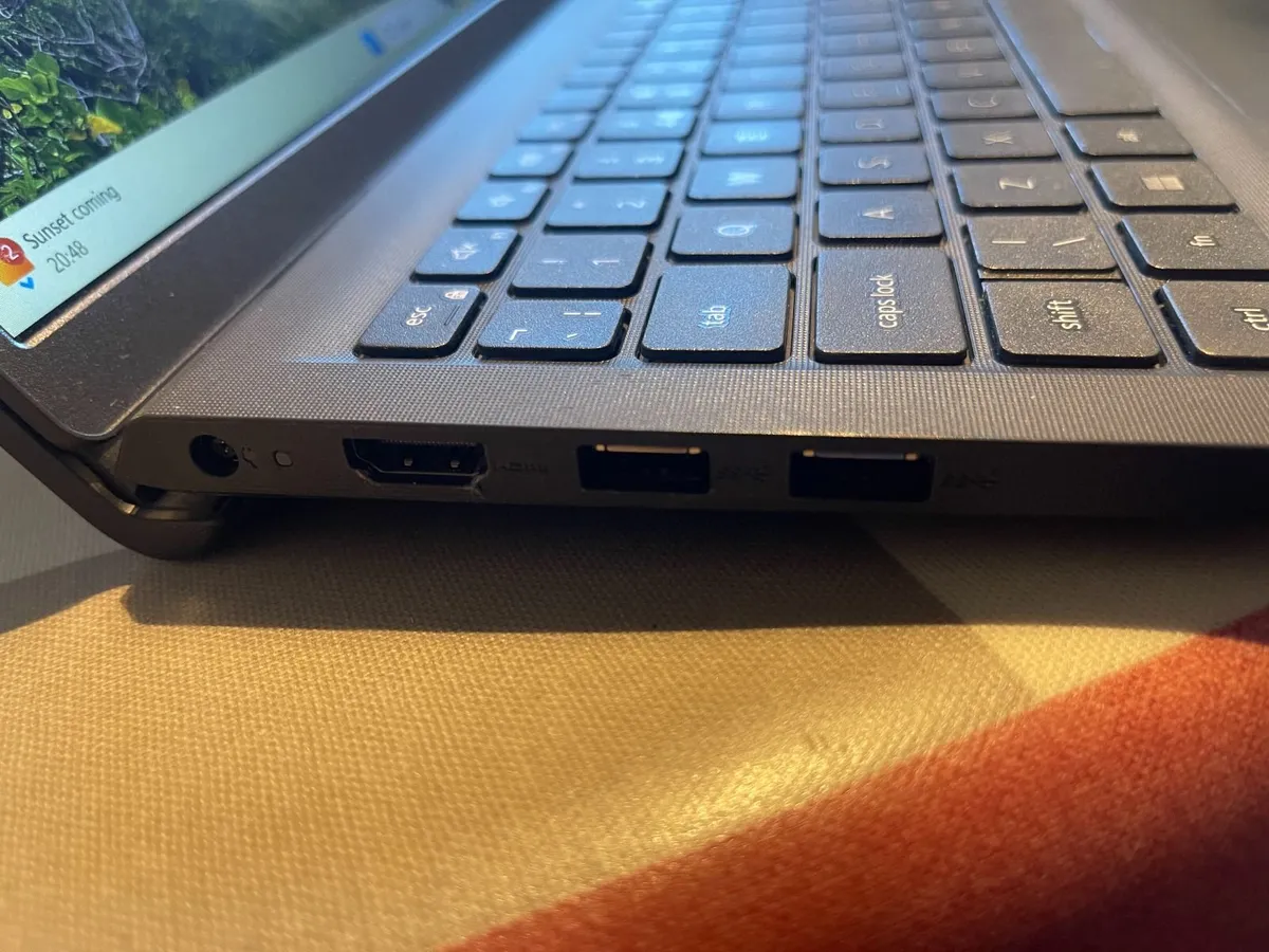 Dell Vostro 3520 - i5(12th)-16GB-2xSSD - Image 2