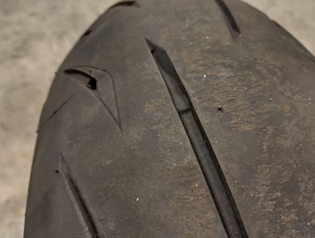 Bridgestone S22 190/50 (1 used, 2 new) - Image 2