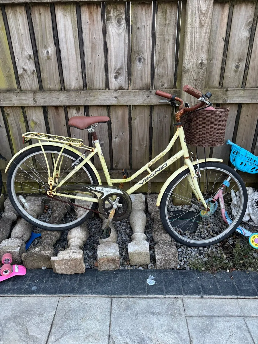 FREE Lady bike Viking only collection Roscommon t