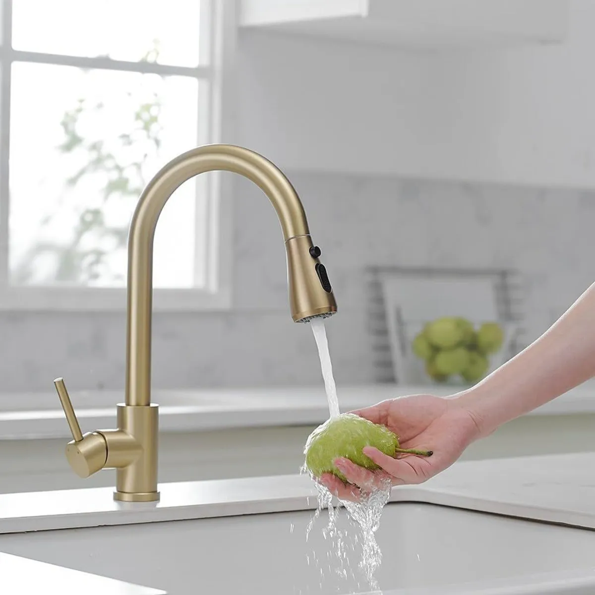 Kitchen Sink Mixer Tap with Pull Down Sprayer - Image 2