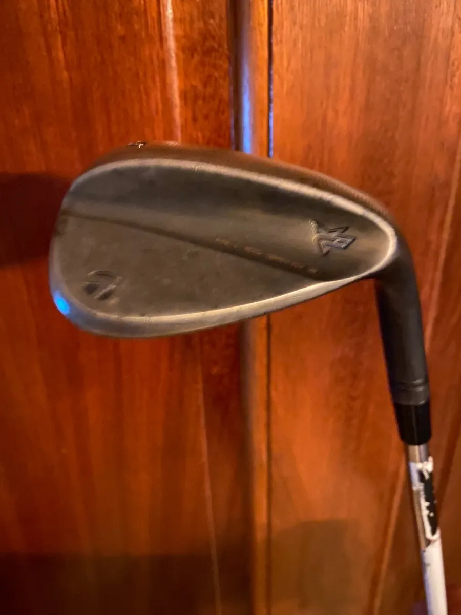 TaylorMade Tour Issue 60 Degree Wedge Raw Finish - Image 1