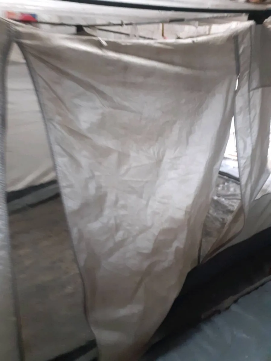 Car cacoon - Image 4