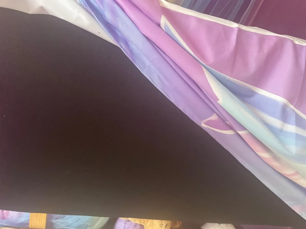 Free Double divan base and matching headboard - Image 2