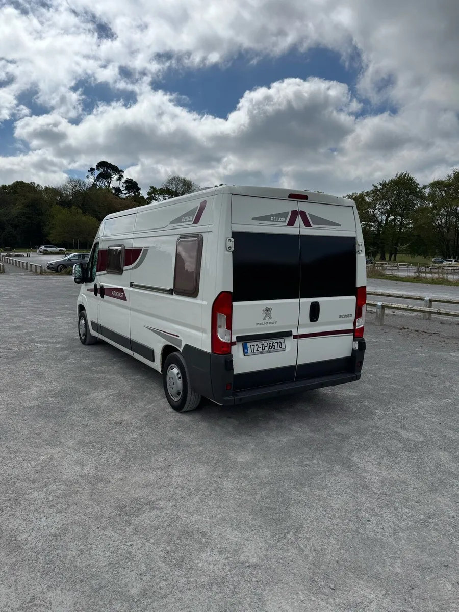 2017 CAMPER VAN 4 BERTH - Image 4