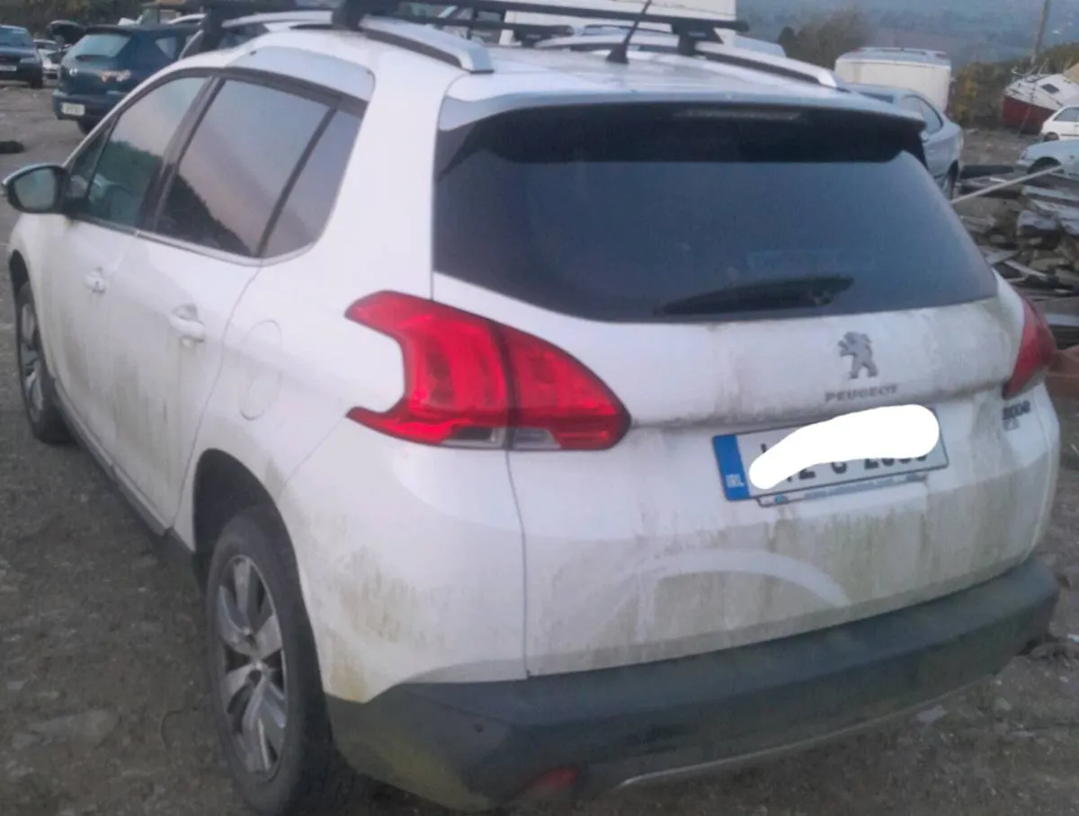 Breaking Peugeot 2008 - Image 2