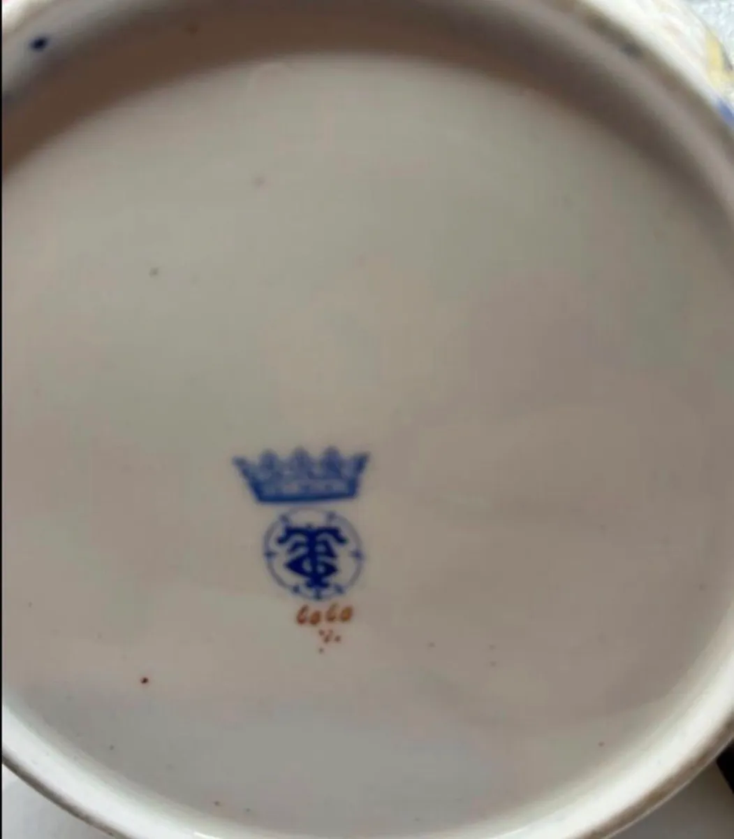 150 year old Davenport Ginger Jar - Image 4