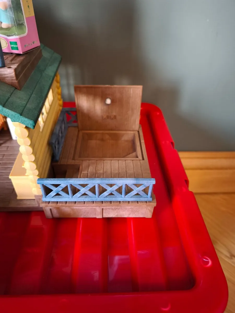 Sylvanian families cabin house and unopened babies - Image 2