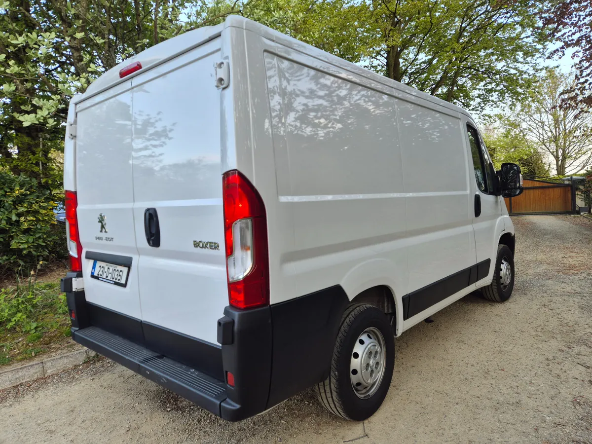 231'PEUGEOT BOXER 2.2 DIESEL- 6 SPEED - Image 3