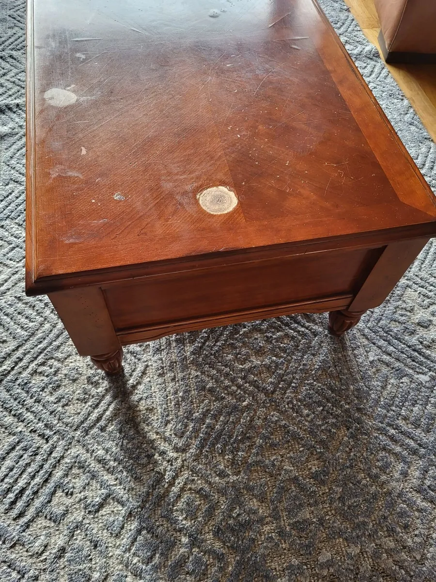 Coffee table - Image 1