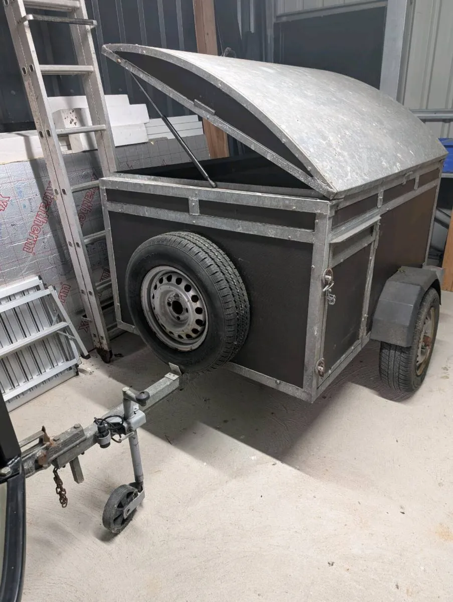 Dog trailer - Image 1