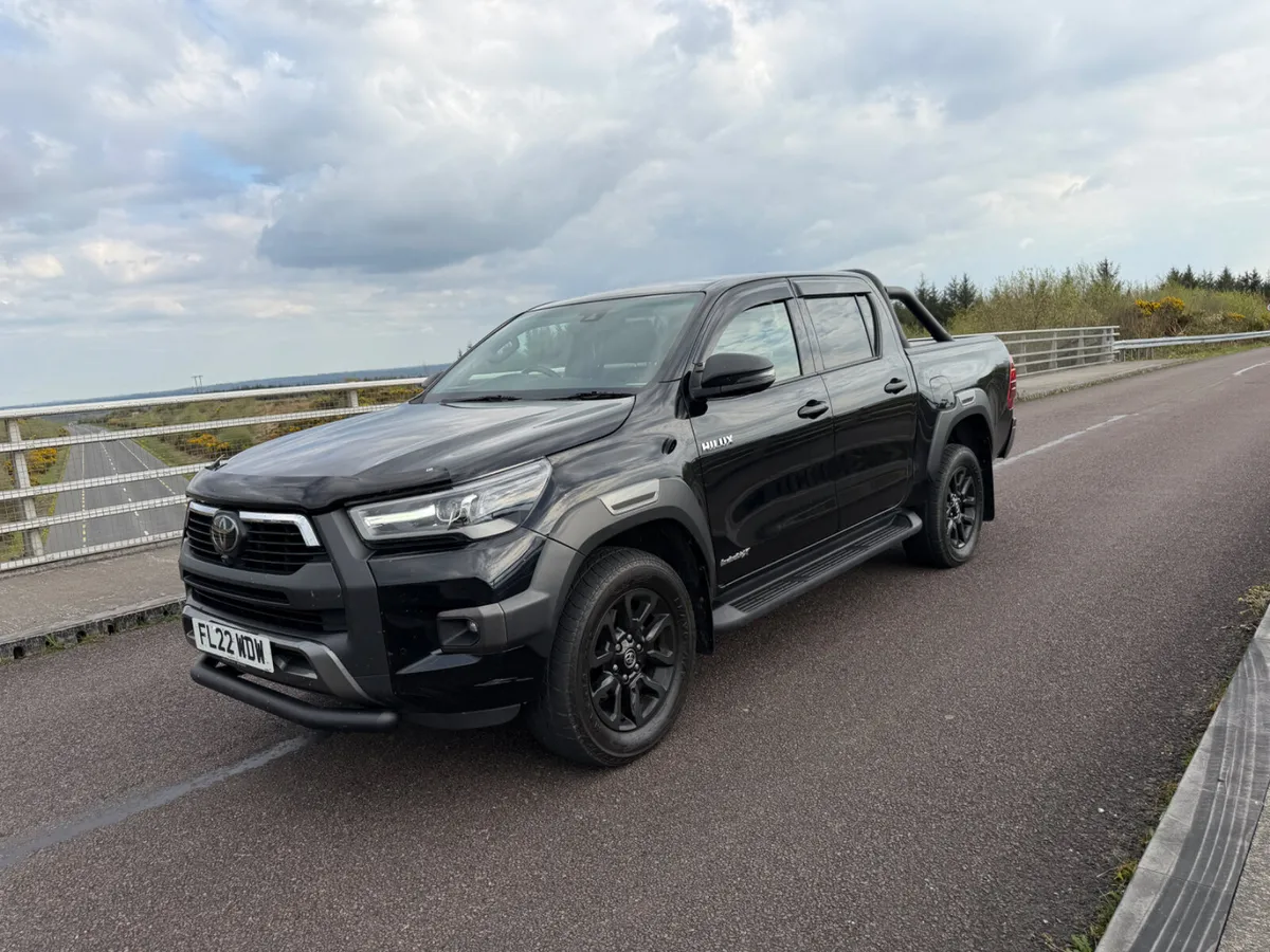 2022 Toyota Hilux Invincible X - Image 2