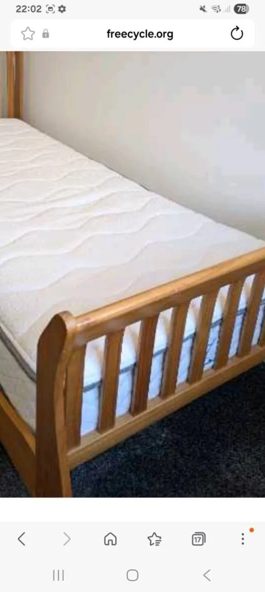 Single bed - Image 2