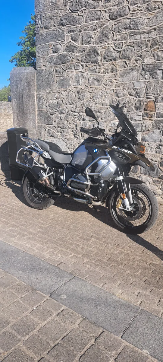 21 BMW R1200GS Adventure - Image 1