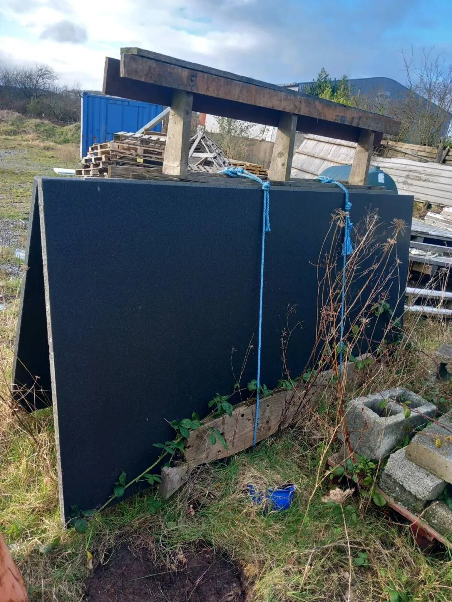 Granite worktop - Image 1