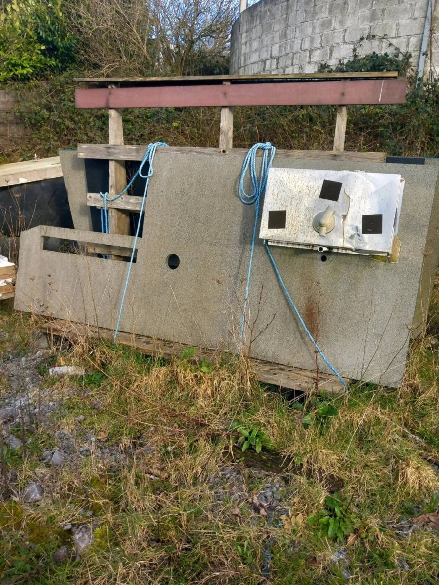 Granite worktop - Image 2